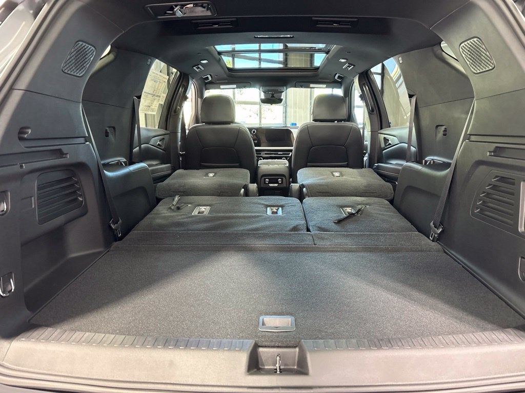 2027 Chevrolet Traverse LT 2LT