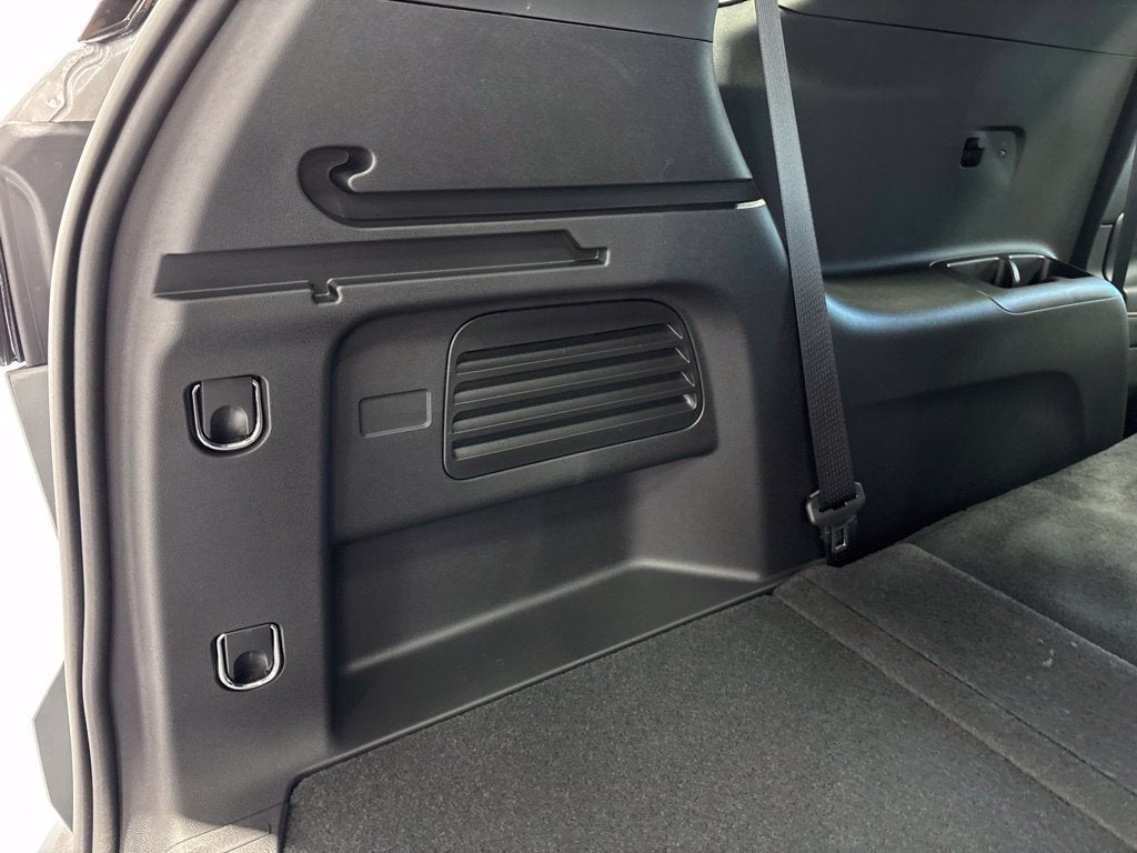 2027 Chevrolet Traverse LT 2LT