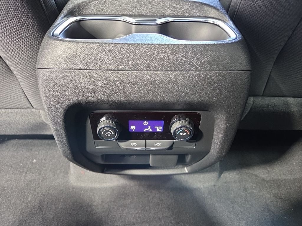 2026 Chevrolet Traverse LT 2LT