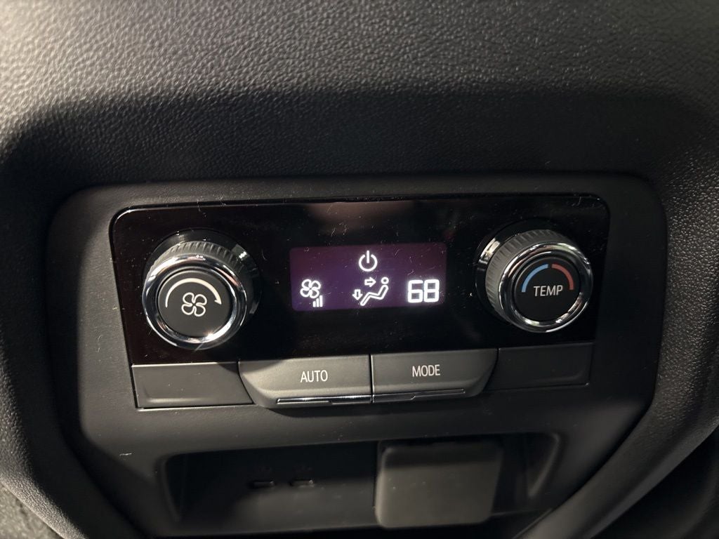 2026 Chevrolet Traverse LT 2LT