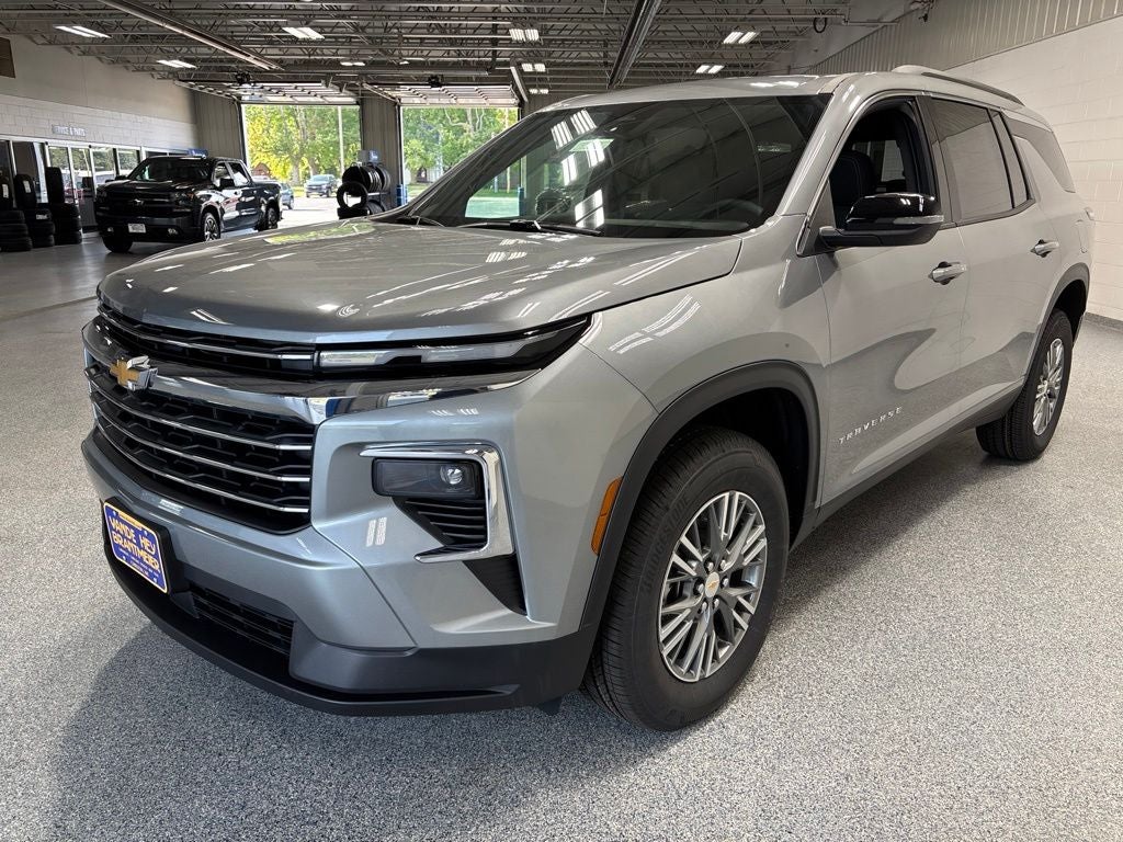 2027 Chevrolet Traverse LT 2LT