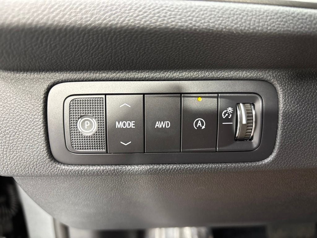 2027 Chevrolet Traverse LT 2LT