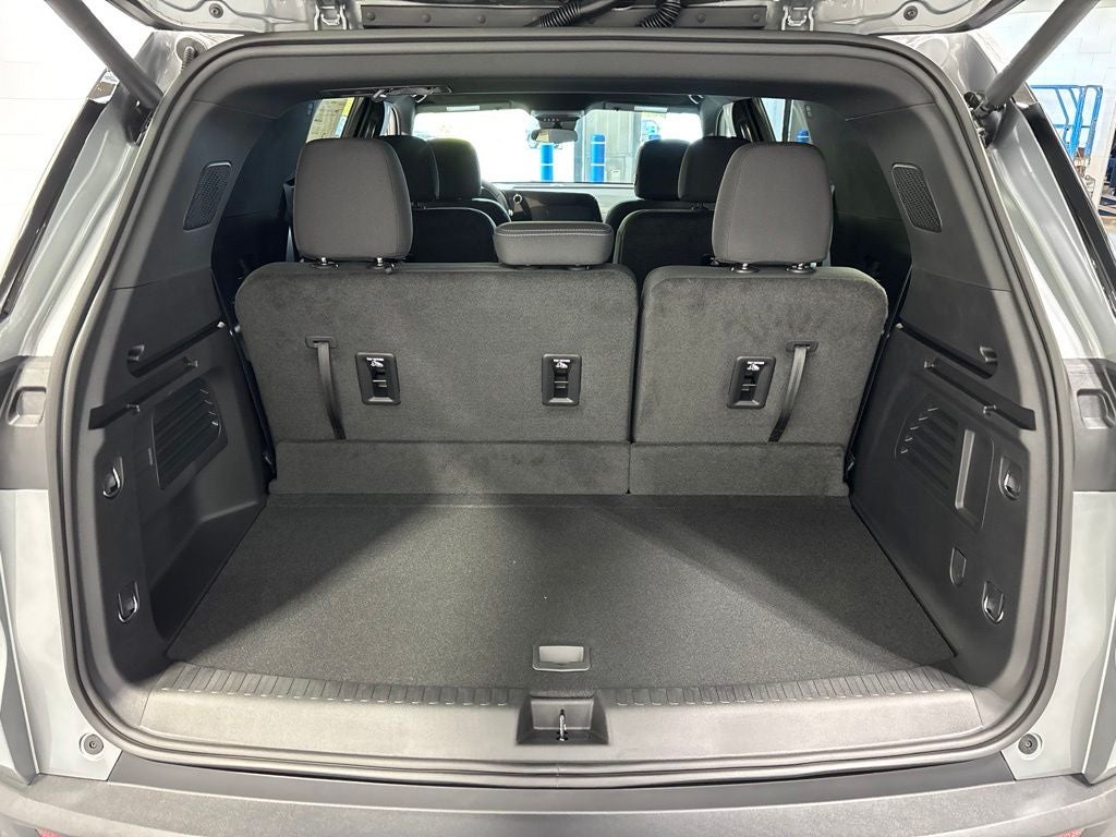 2027 Chevrolet Traverse LT 2LT