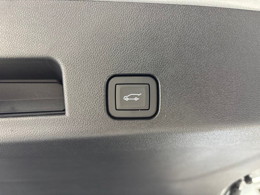 2027 Chevrolet Traverse LT 2LT