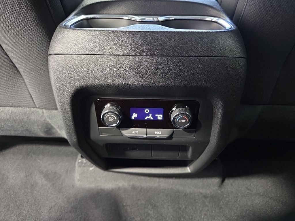 2026 Chevrolet Traverse LT 2LT