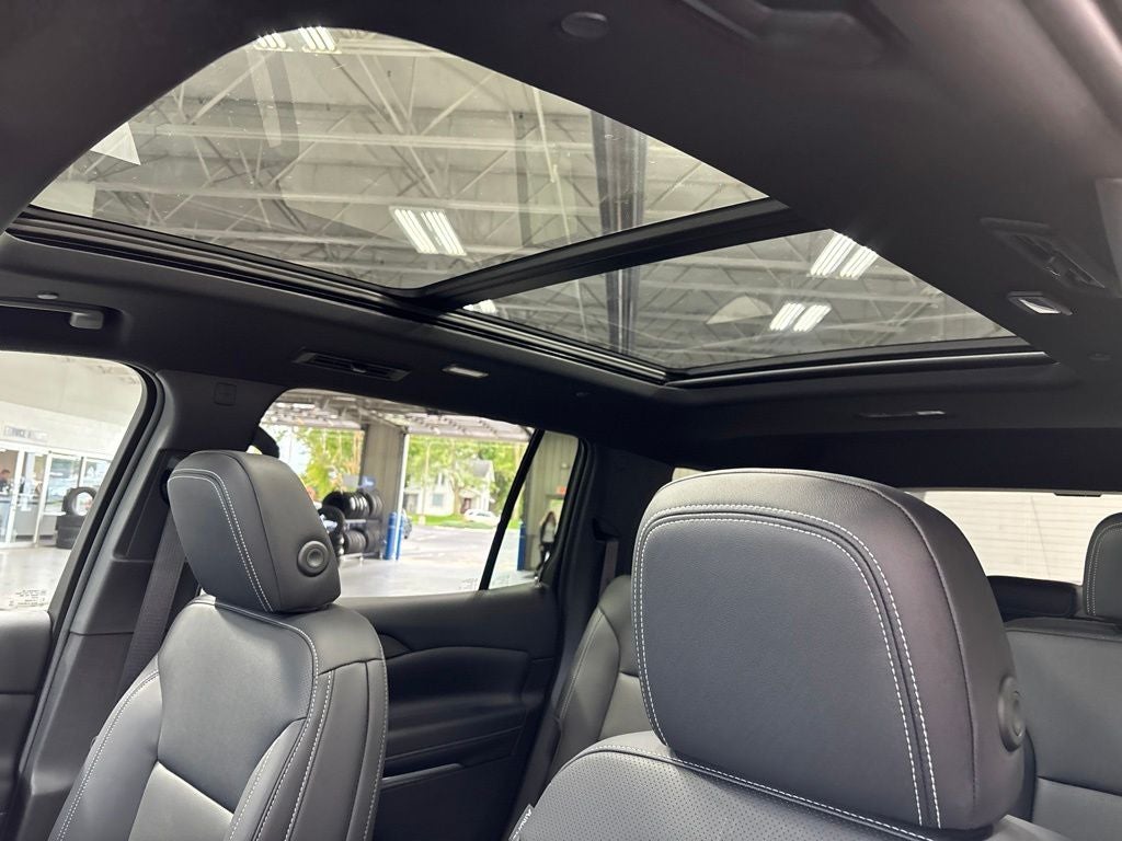2027 Chevrolet Traverse LT 2LT