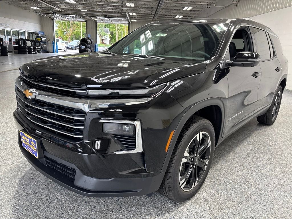 2027 Chevrolet Traverse LT 2LT