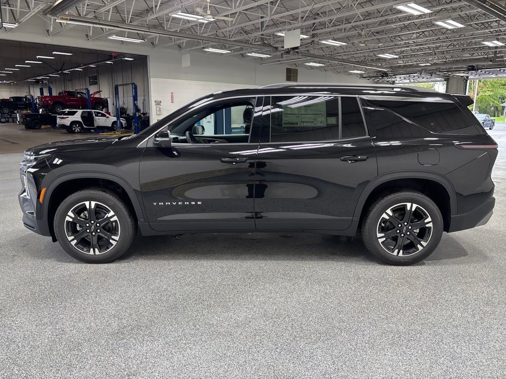 2027 Chevrolet Traverse LT 2LT