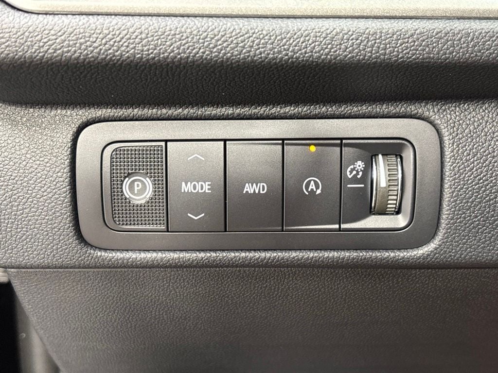 2027 Chevrolet Traverse LT 2LT