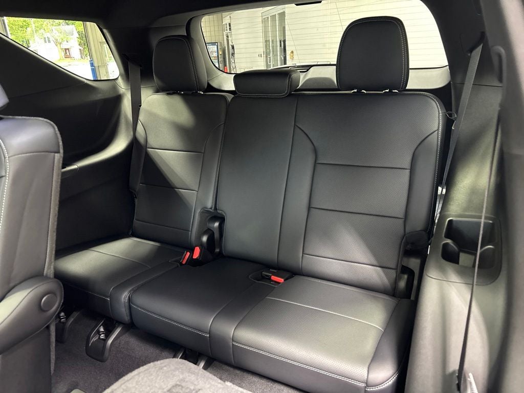 2027 Chevrolet Traverse LT 2LT