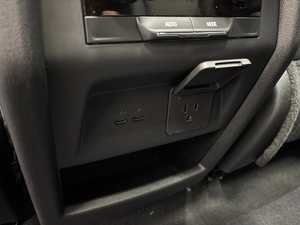 2027 Chevrolet Traverse LT 2LT