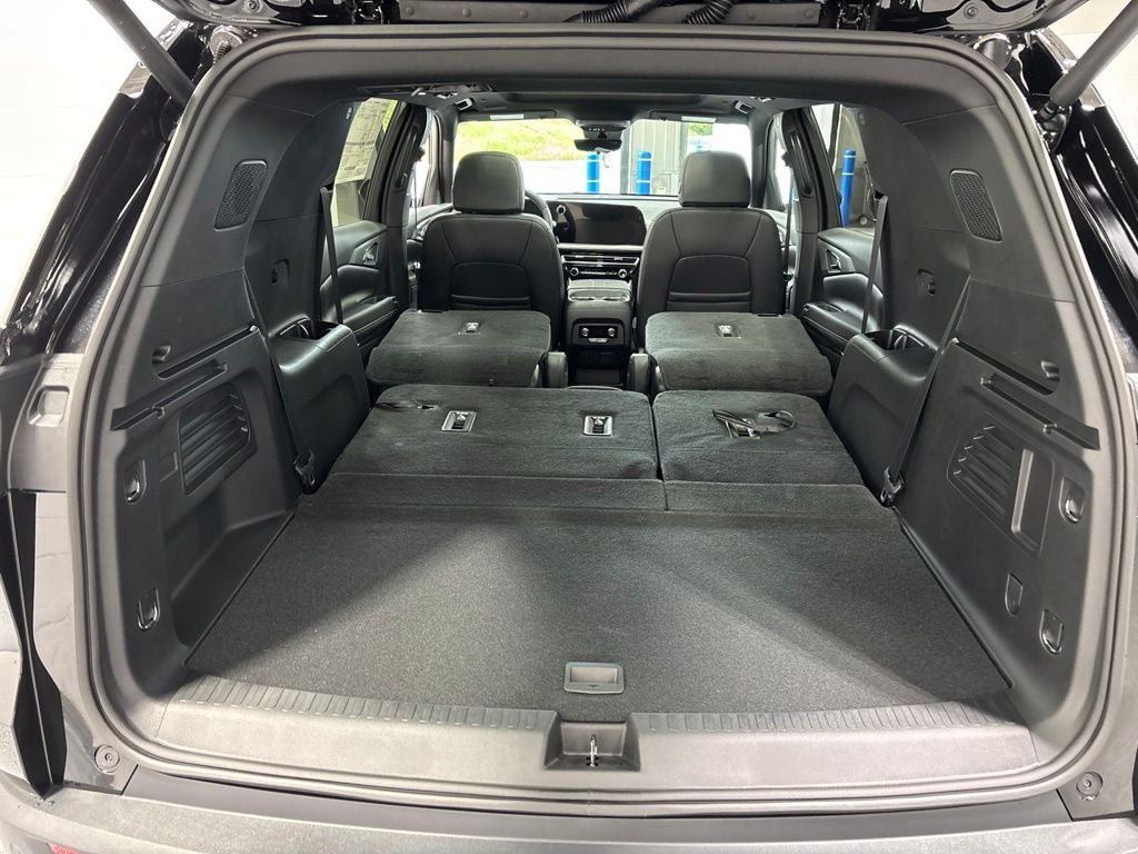 2027 Chevrolet Traverse LT 2LT
