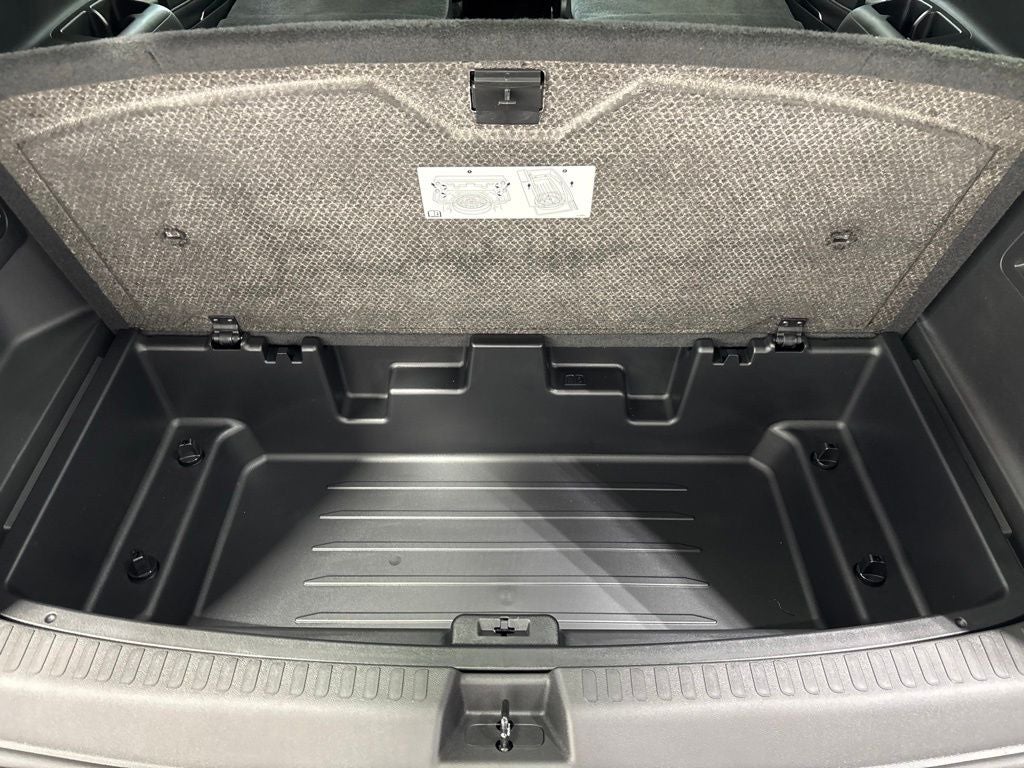 2027 Chevrolet Traverse LT 2LT