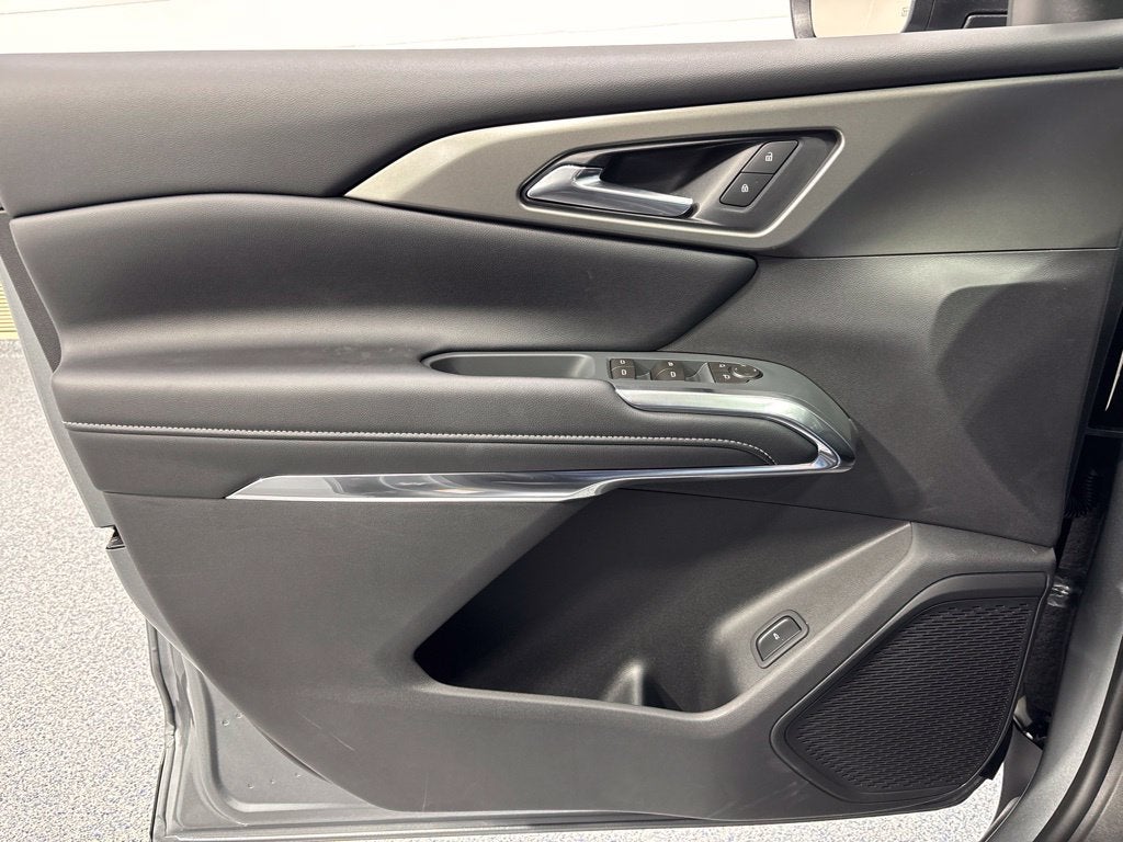 2027 Chevrolet Traverse LT 2LT