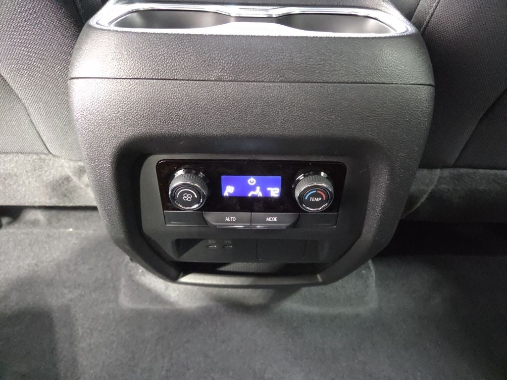 2026 Chevrolet Traverse LT 2LT