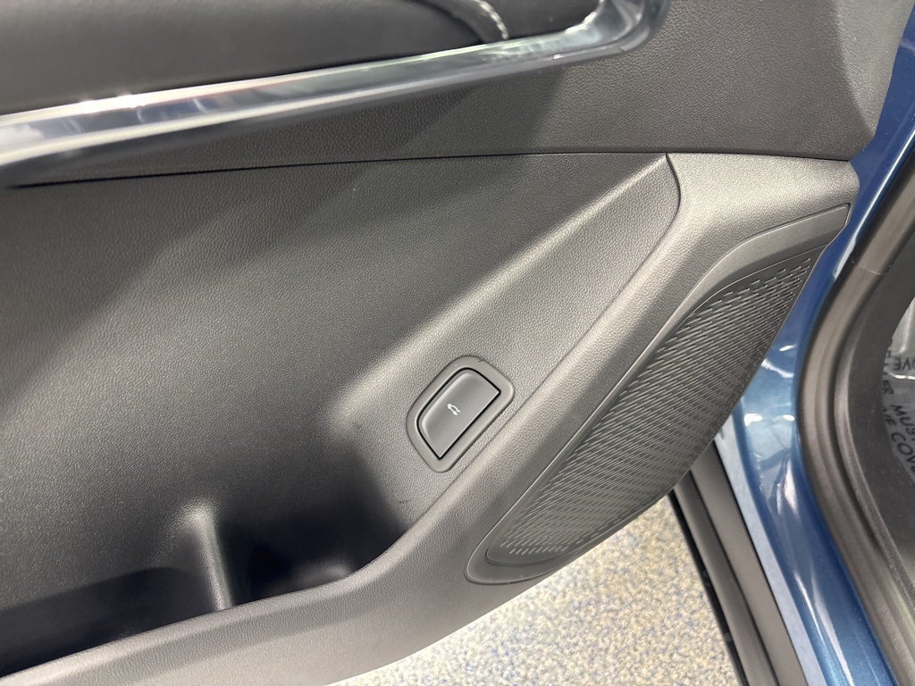 2026 Chevrolet Traverse LT 2LT