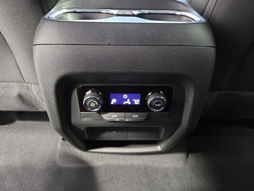 2026 Chevrolet Traverse LT 2LT