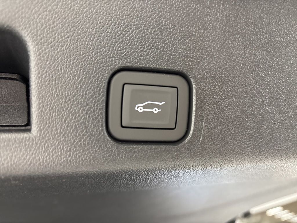 2026 Chevrolet Traverse LT 2LT