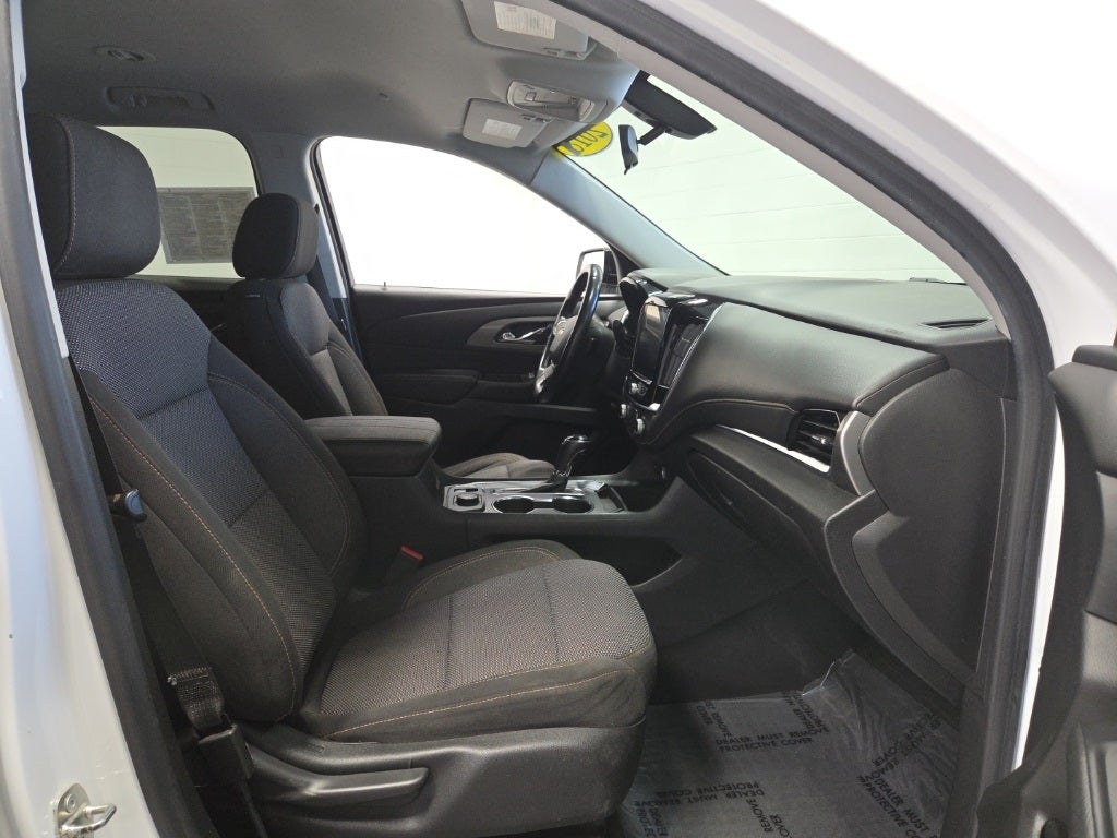 2018 Chevrolet Traverse LT Cloth w/1LT