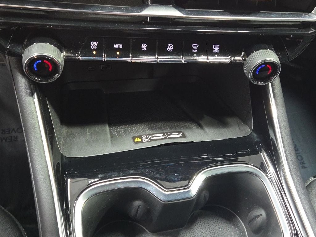 2025 Chevrolet Traverse LT 2LT