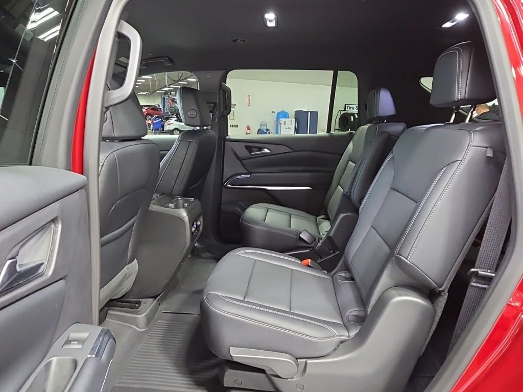 2025 Chevrolet Traverse LT 2LT