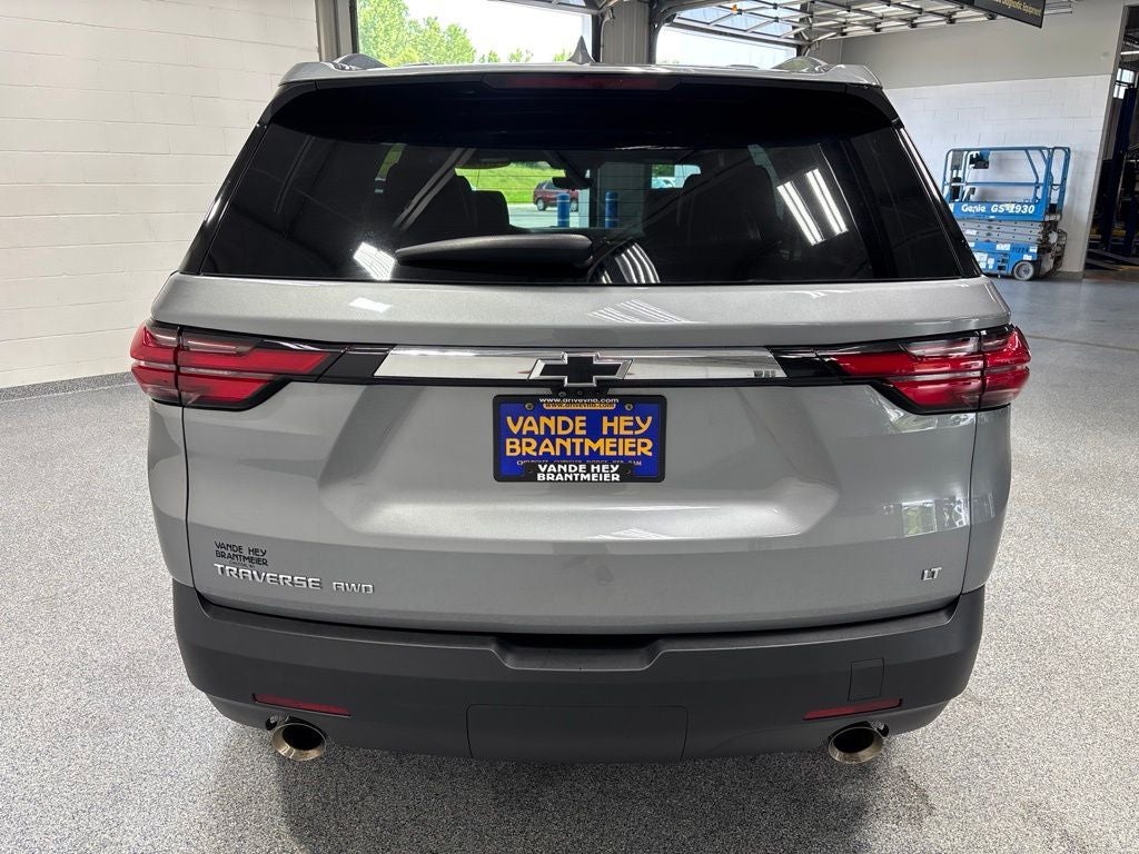 2023 Chevrolet Traverse LT Leather