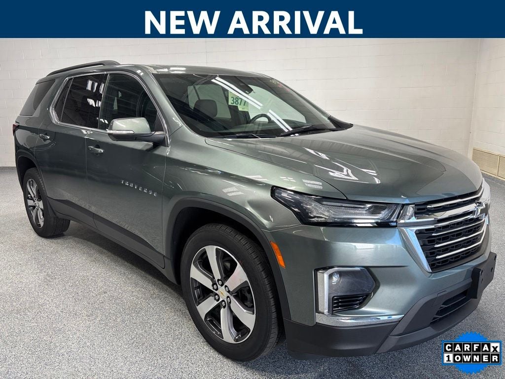 2023 Chevrolet Traverse LT Leather