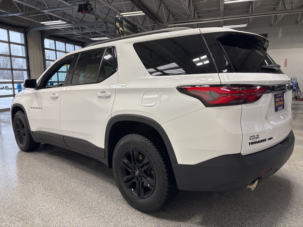 2023 Chevrolet Traverse LT Leather
