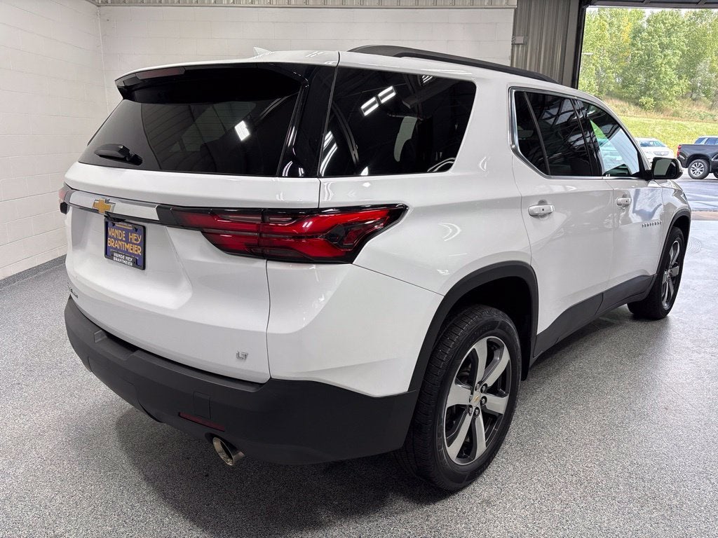 2023 Chevrolet Traverse LT Leather
