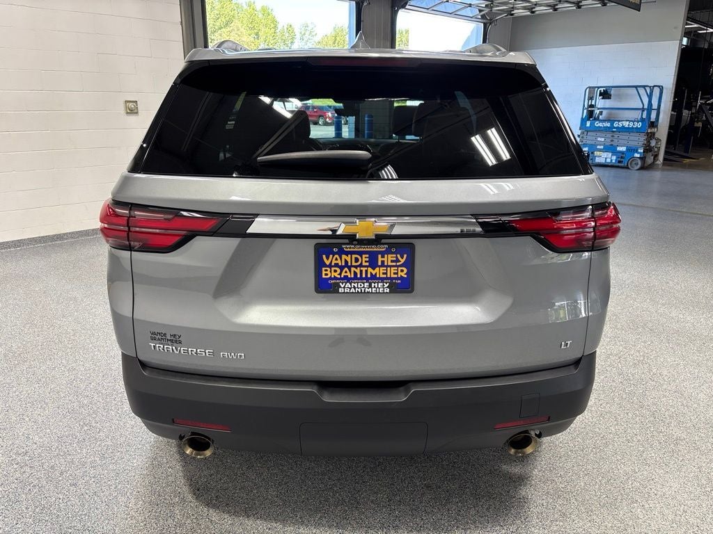2023 Chevrolet Traverse LT Leather
