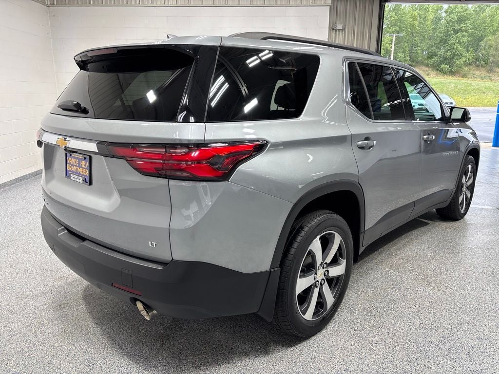 2023 Chevrolet Traverse LT Leather