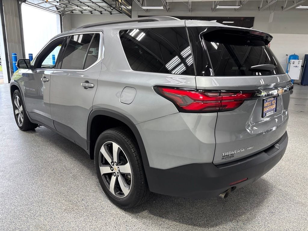 2023 Chevrolet Traverse LT Leather