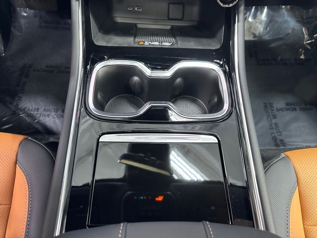 2027 Chevrolet Traverse Z71 - Photo 41