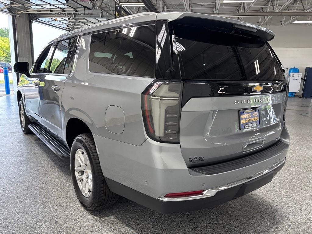 2026 Chevrolet Suburban LT