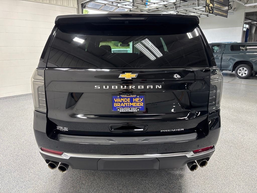 2025 Chevrolet Suburban Premier