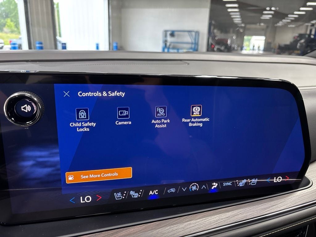 2026 Chevrolet Tahoe Premier - Photo 26