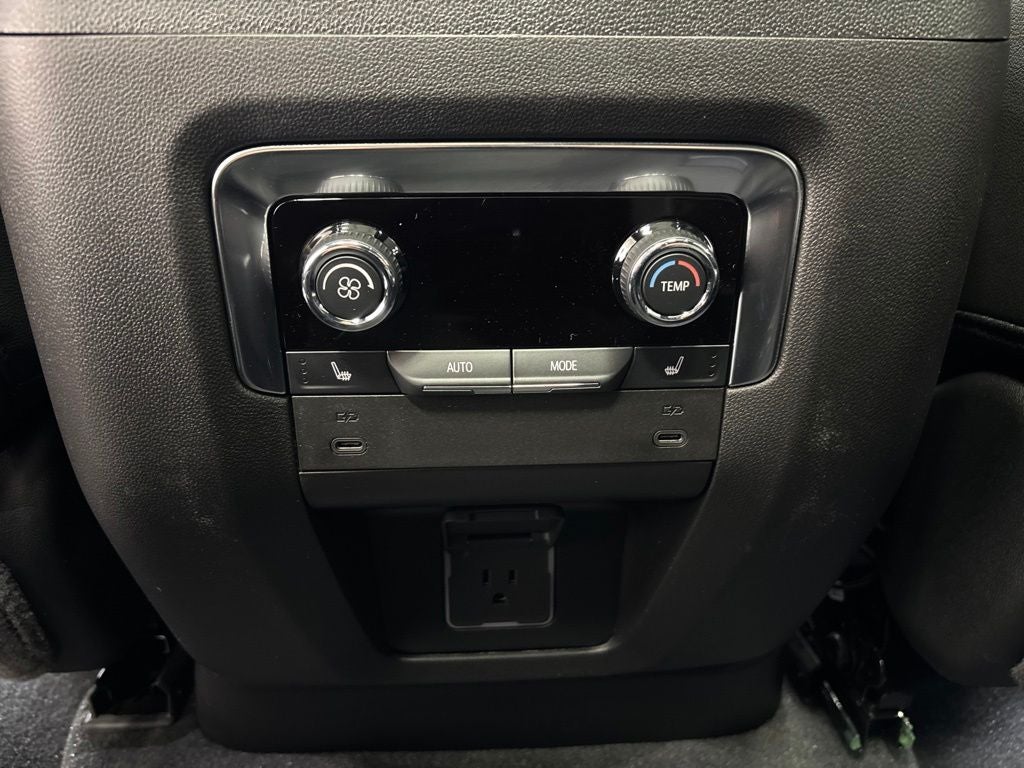 2026 Chevrolet Tahoe Premier - Photo 62