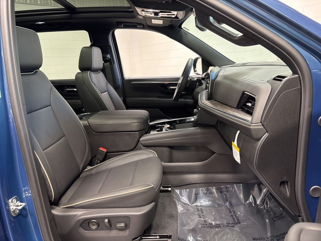 2026 Chevrolet Tahoe Premier - Photo 11