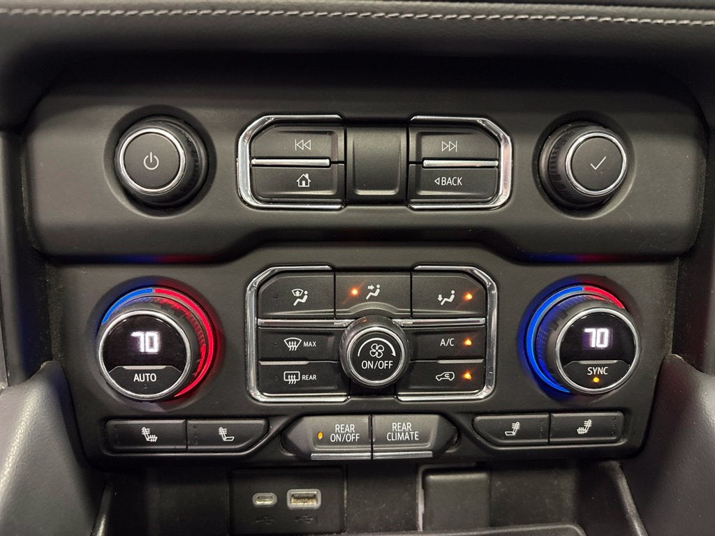 2021 Chevrolet Suburban LT
