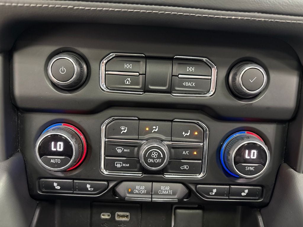 2022 Chevrolet Suburban LT