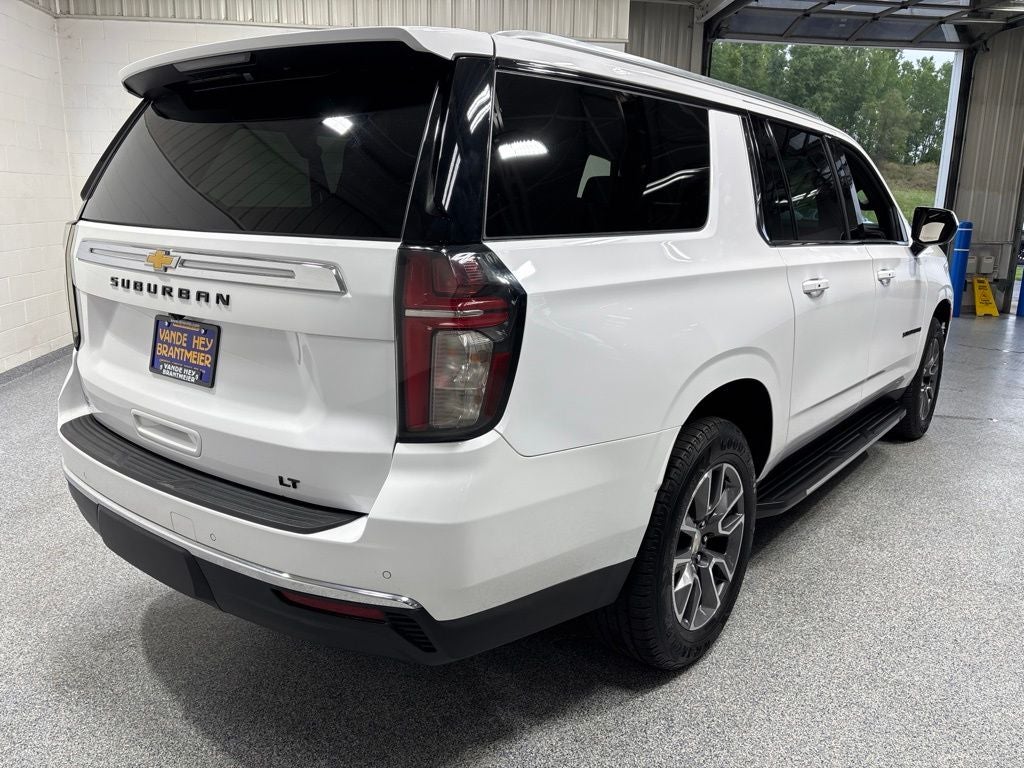 2022 Chevrolet Suburban LT