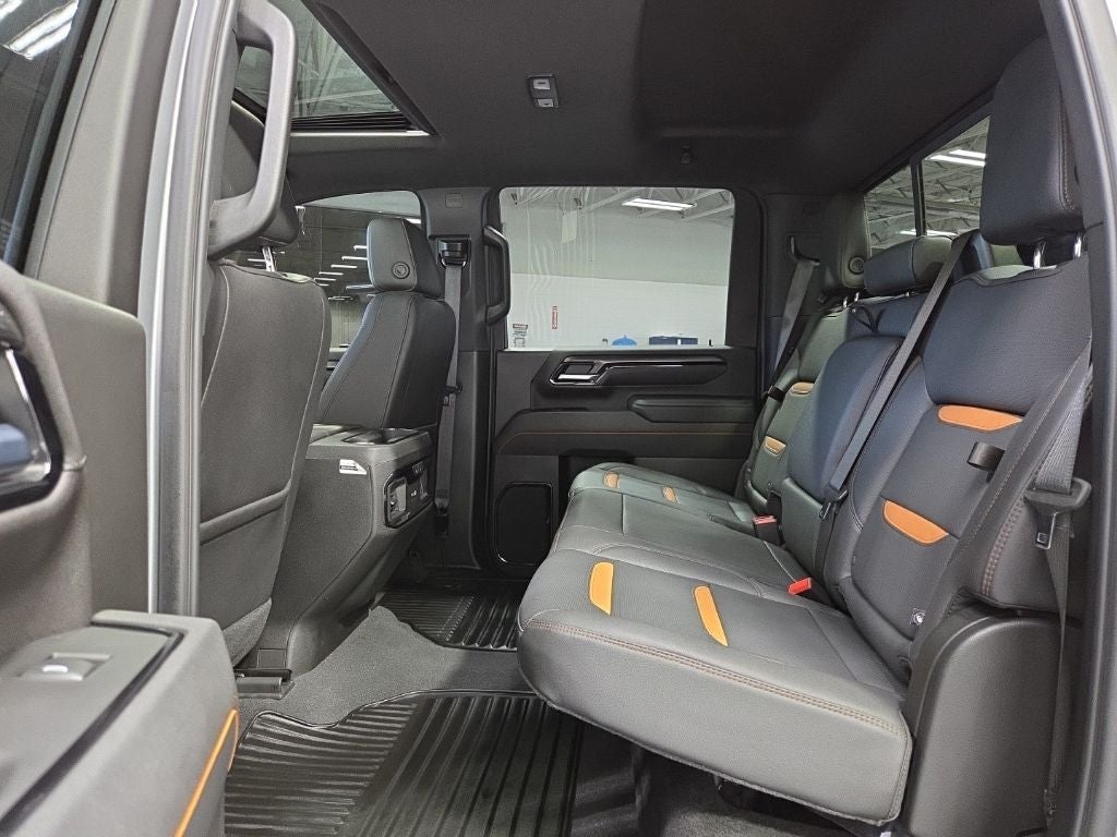 2025 GMC Sierra 2500HD AT4