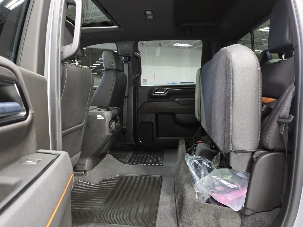 2025 GMC Sierra 2500HD AT4