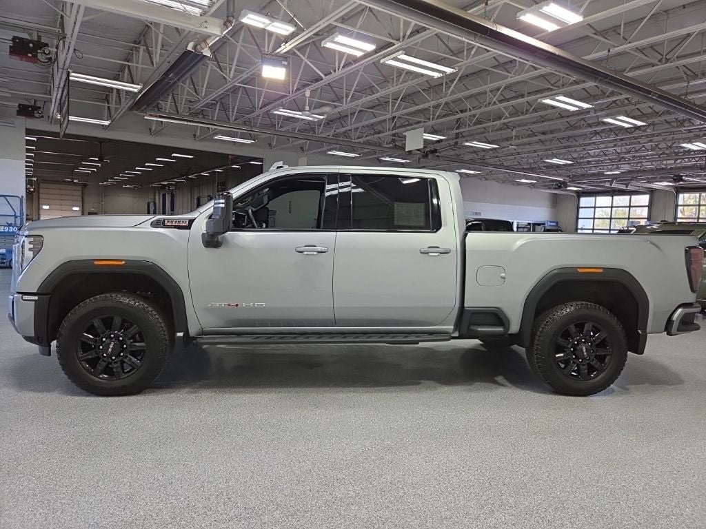 2025 GMC Sierra 2500HD AT4