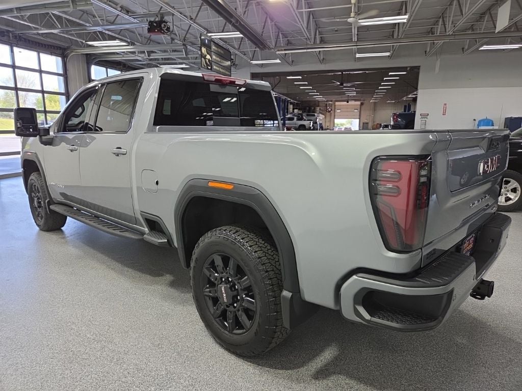 2025 GMC Sierra 2500HD AT4