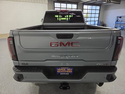 2025 GMC Sierra 2500HD AT4