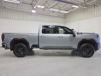 2025 GMC Sierra 2500HD AT4