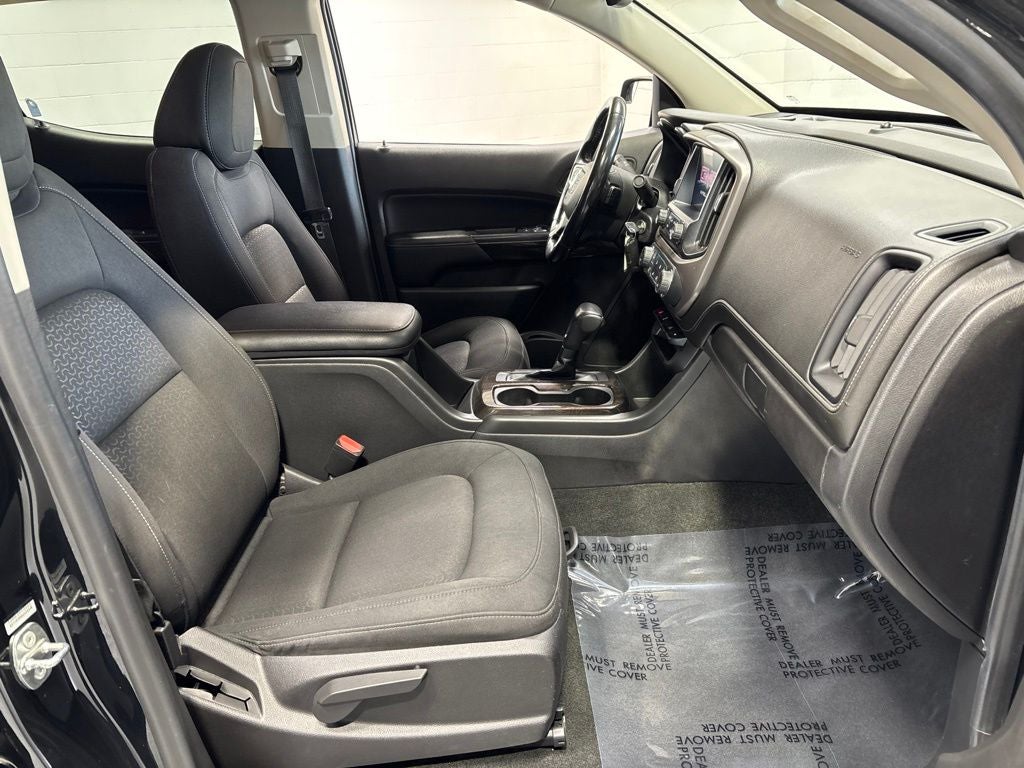 2017 GMC Canyon SLE1