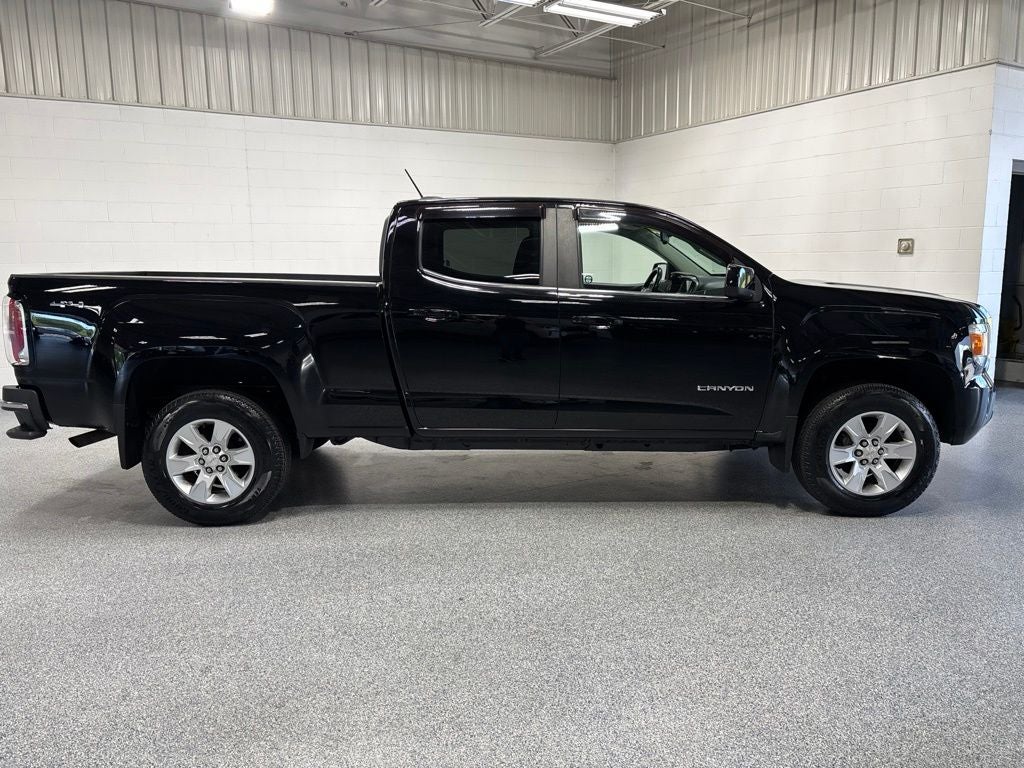 2017 GMC Canyon SLE1