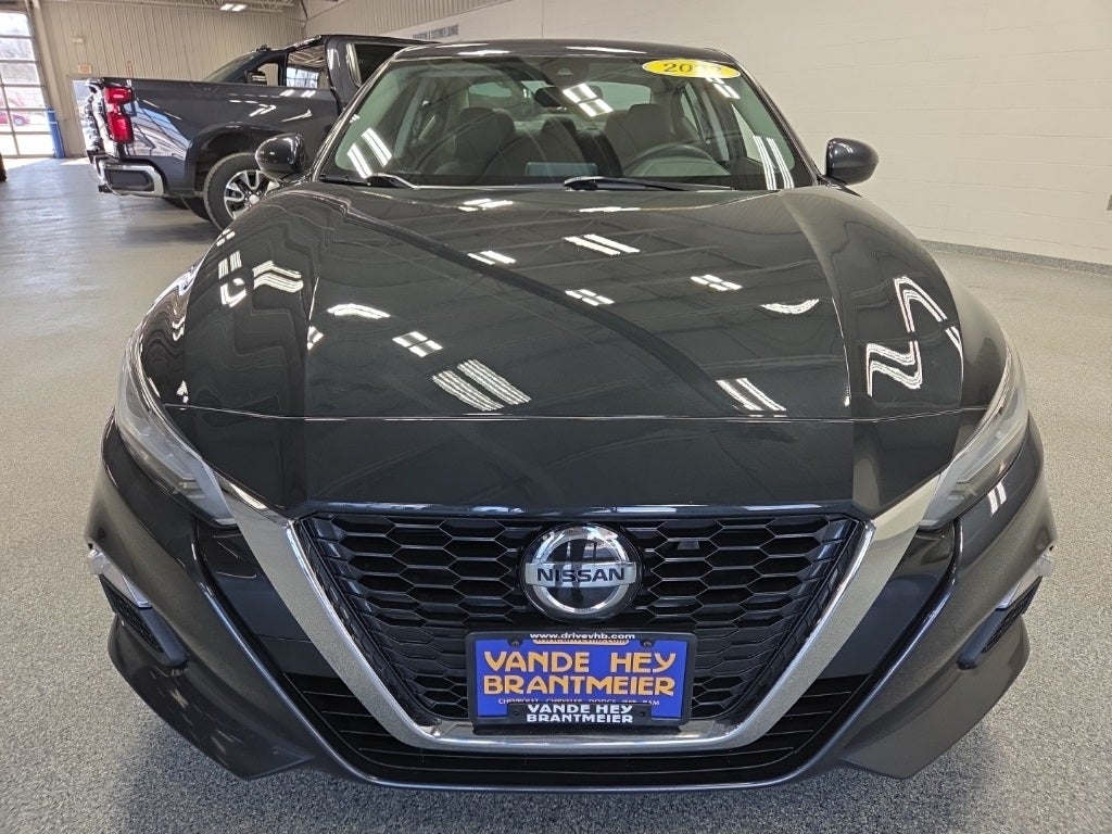 2022 Nissan Altima 2.5 SV